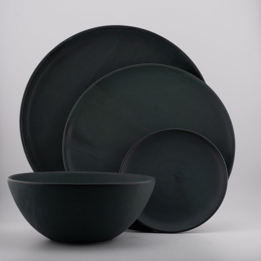 Handmade Porcelain Plates and Bowls | MK Studio | Midnight black