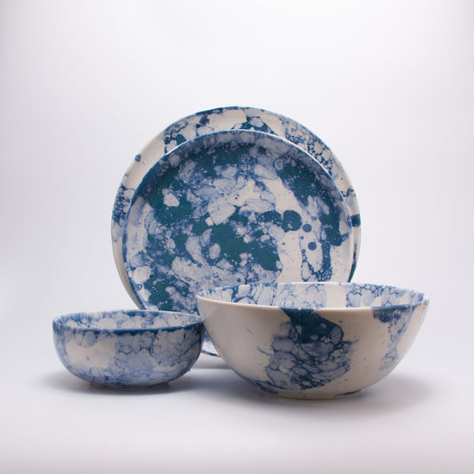 Handmade Porcelain Plates and Bowls | MK Studio | Bubbles blue