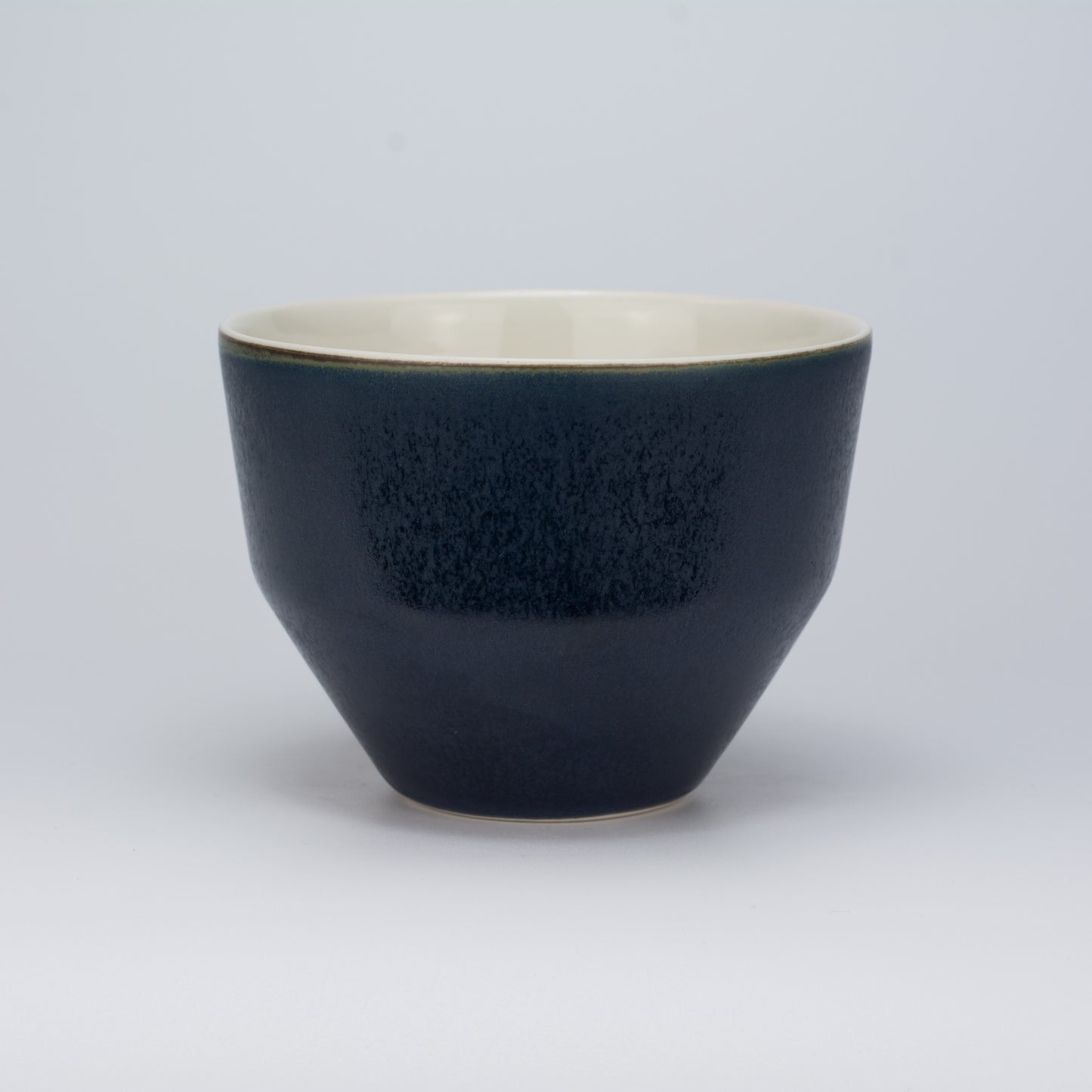 Håndlavet porcelæn kaffekop | MK Studio | Denim blå