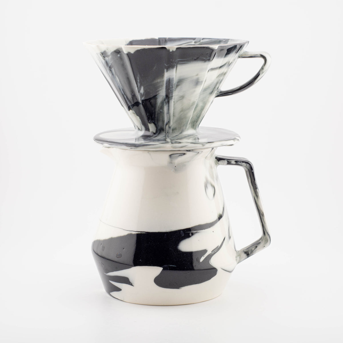 49012 Outlet - MK Coffee Server + MK V Dripper Cone 02 – Large - glossy
