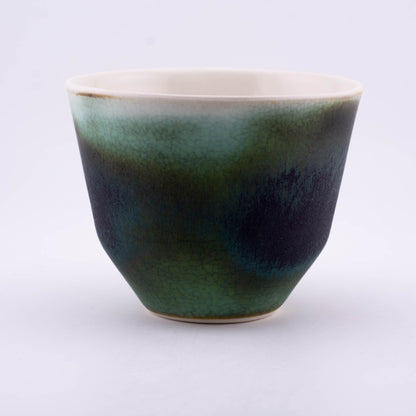 Håndlavet porcelæn kaffekop | MK Studio | Rusten turkis