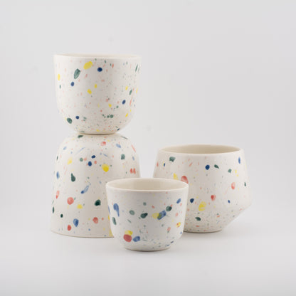 Håndlavet porcelæn kaffekop | MK Studio | Farveplet