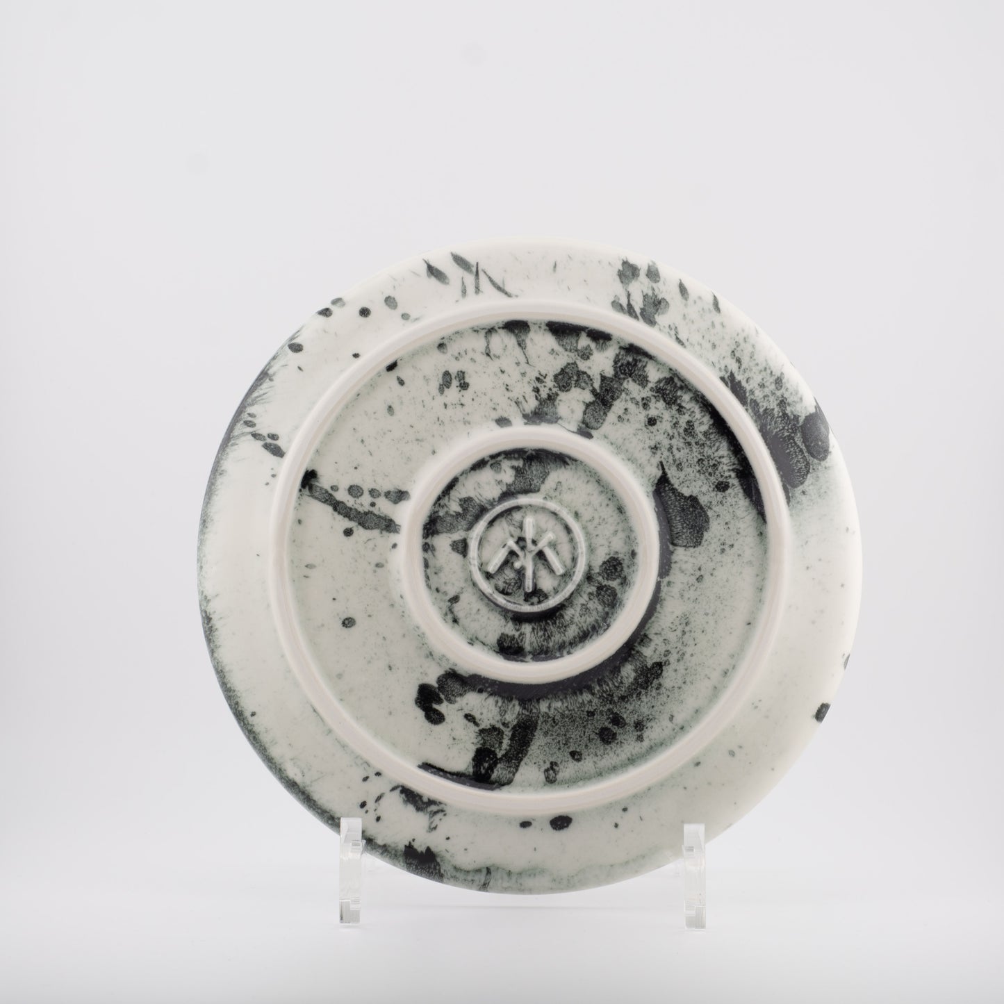 Handmade Porcelain Plates and Bowls | MK Studio | Black splash