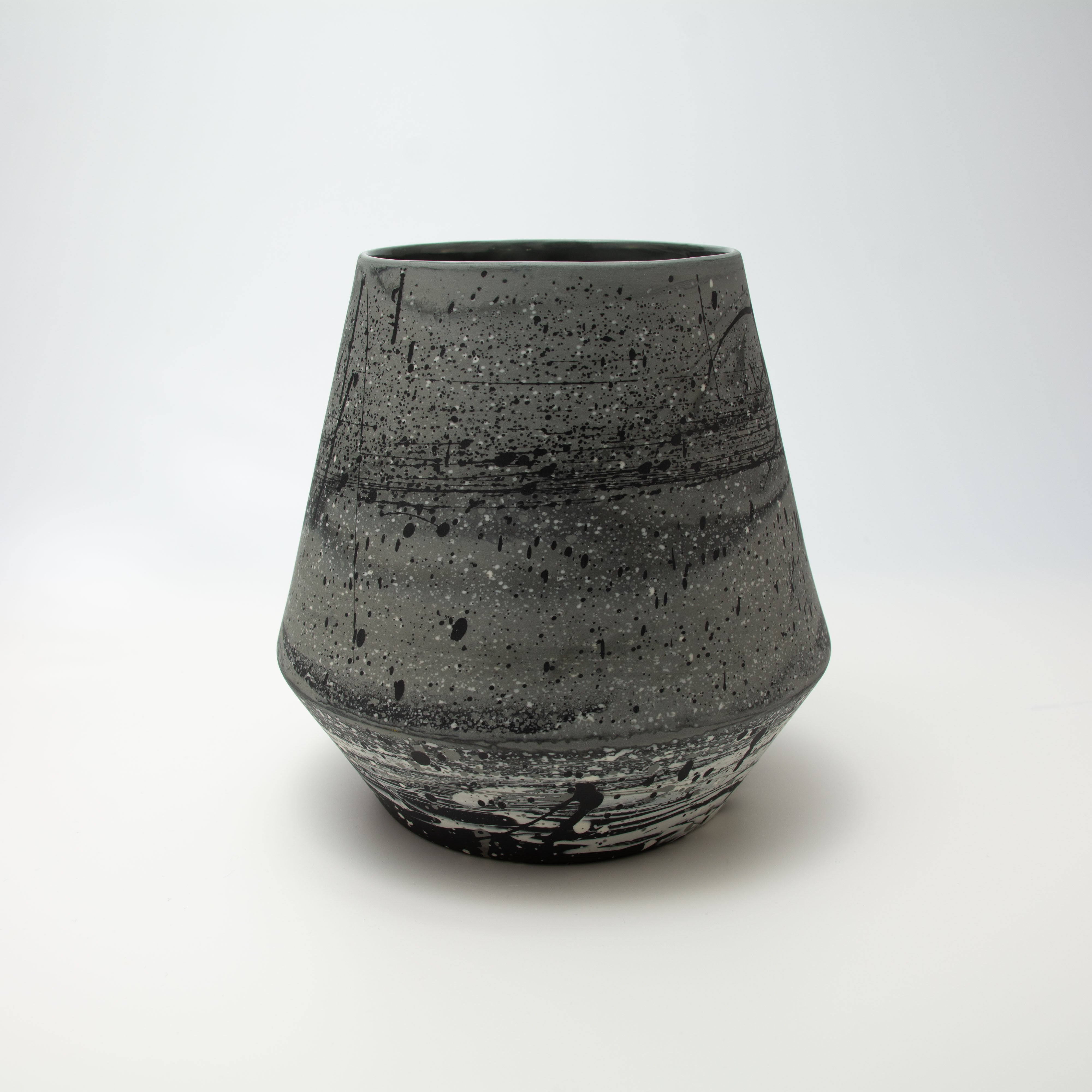 2112 MK Vase - Unique mix wave