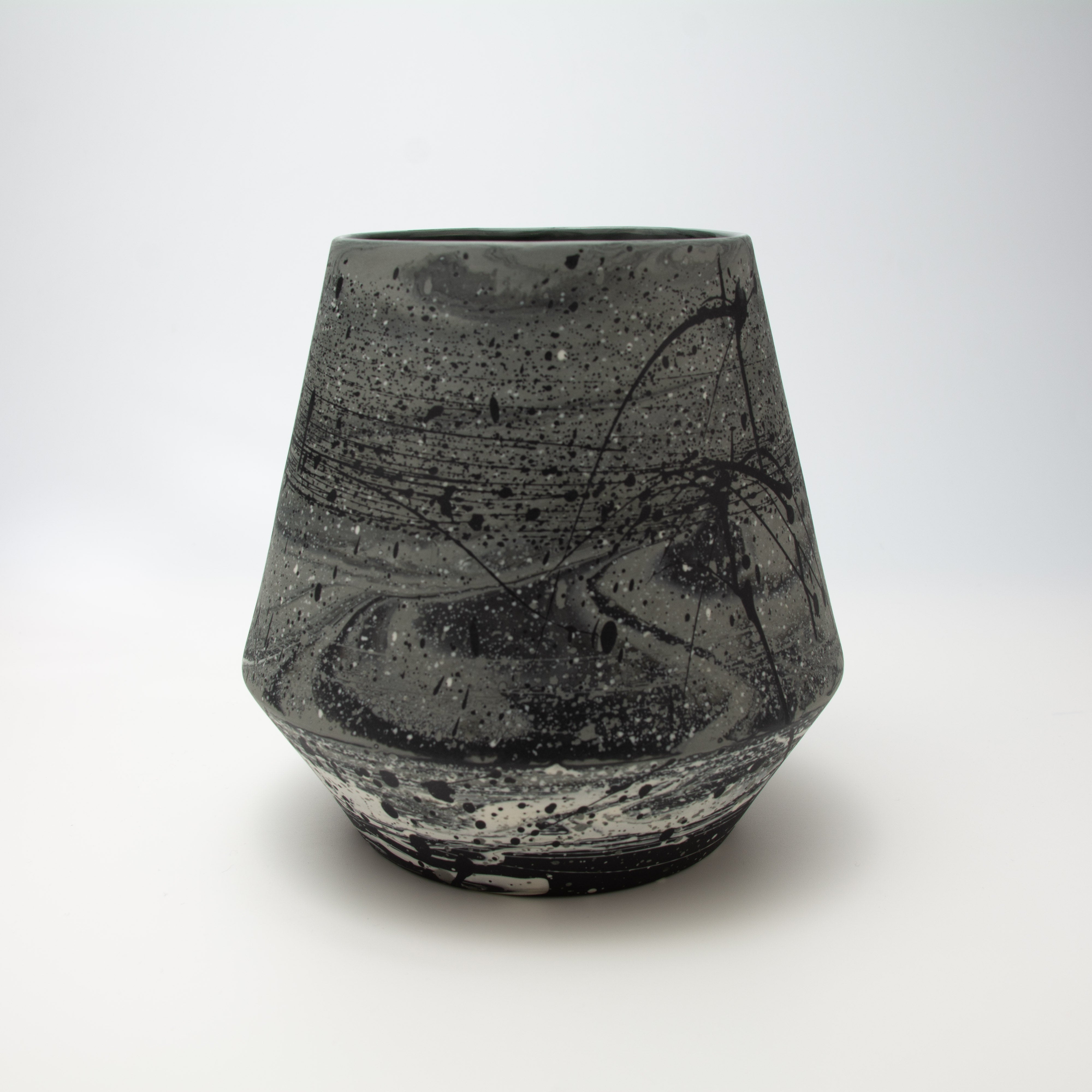2112 MK Vase - Unique mix wave