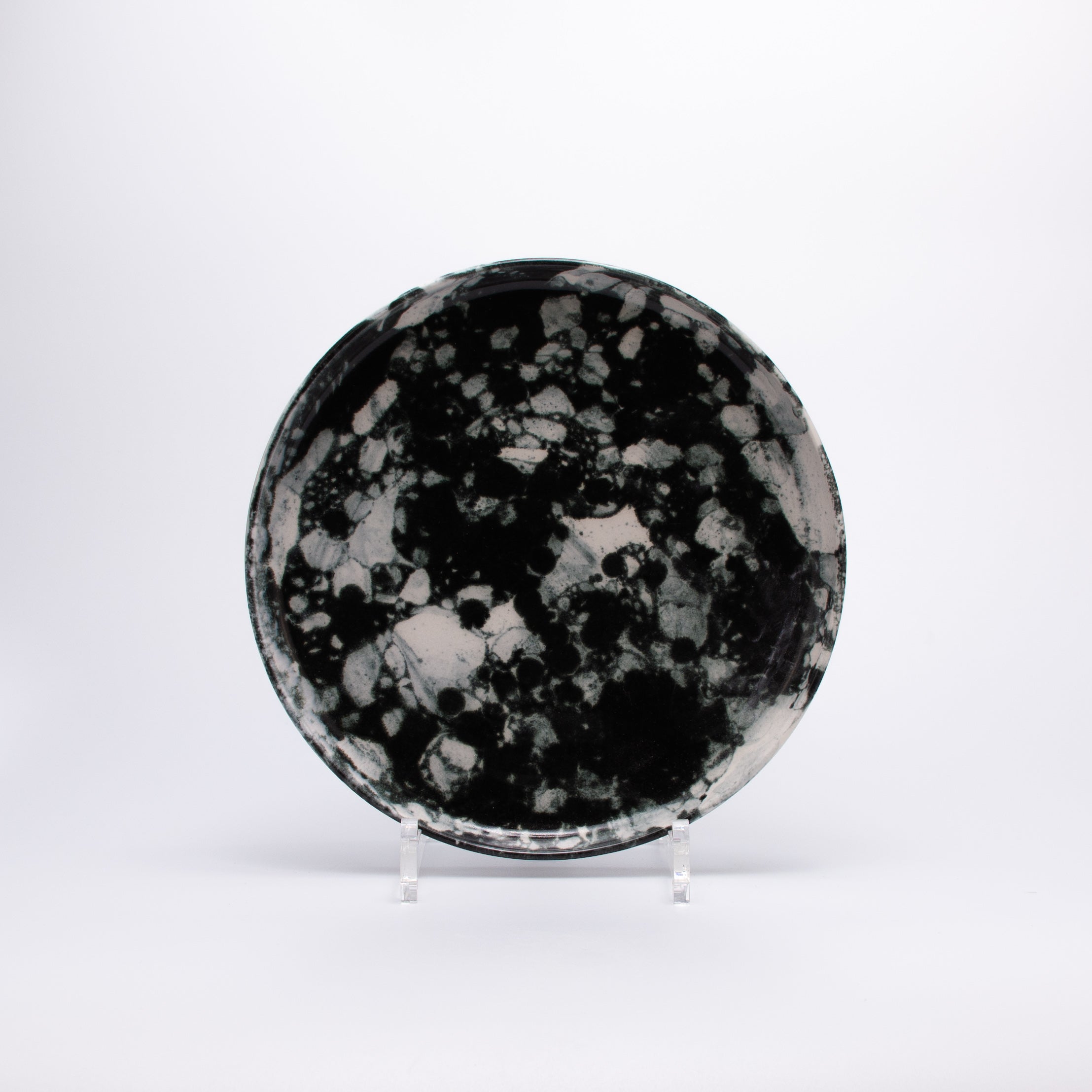 Bubble black plates/bowls