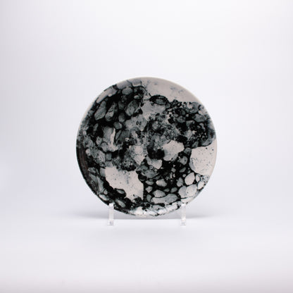 Håndlavede tallerkener og skåle i porcelæn | MK Studio | Boble sort