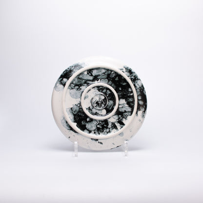 Håndlavede tallerkener og skåle i porcelæn | MK Studio | Boble sort