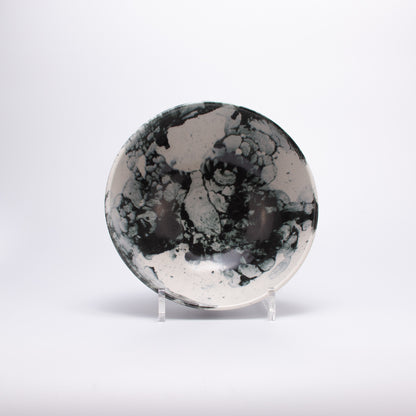 Håndlavede tallerkener og skåle i porcelæn | MK Studio | Boble sort