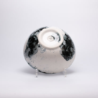 Håndlavede tallerkener og skåle i porcelæn | MK Studio | Boble sort