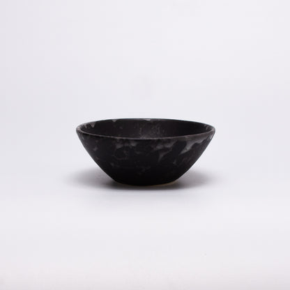 Håndlavede tallerkener og skåle i porcelæn | MK Studio | Måne