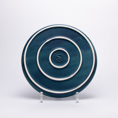 Håndlavede tallerkener og skåle i porcelæn | MK Studio | Mellemrum blå