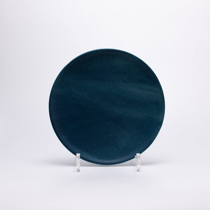 Håndlavede tallerkener og skåle i porcelæn | MK Studio | Mellemrum blå