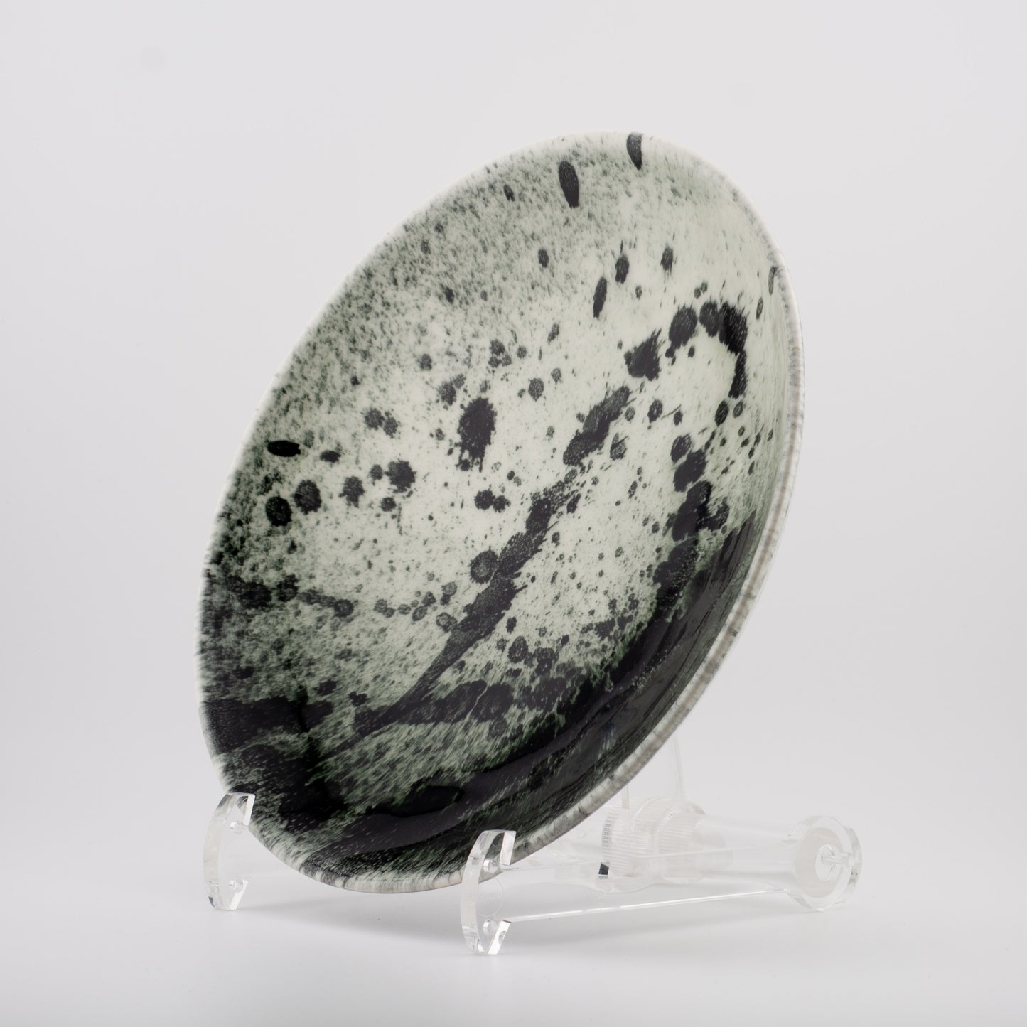 Handmade Porcelain Plates and Bowls | MK Studio | Black splash