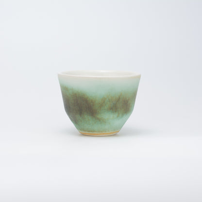 Håndlavet porcelæn kaffekop | MK Studio | Rusten turkis